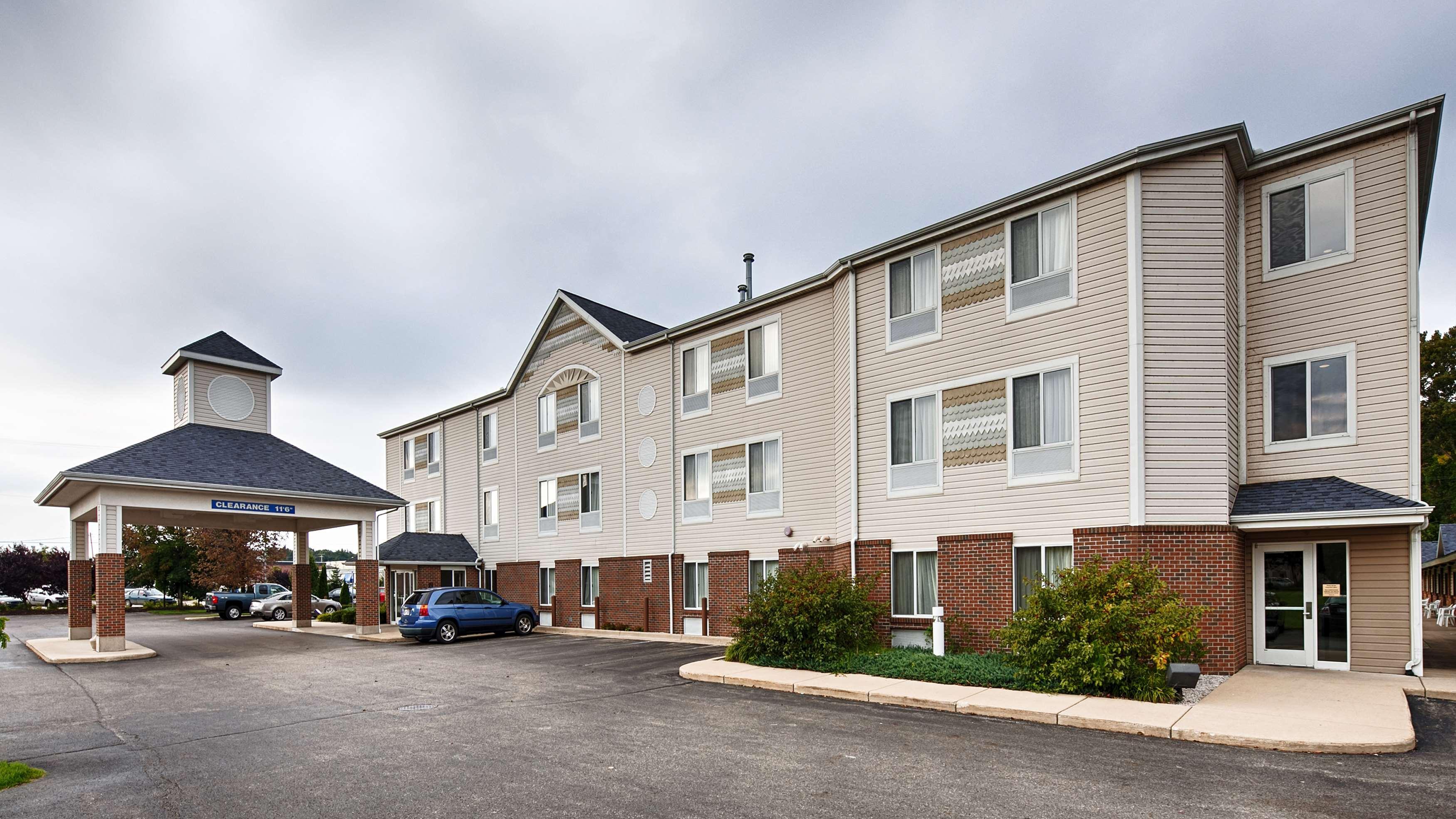 Best Western Beacon Inn Grand Haven Esterno foto