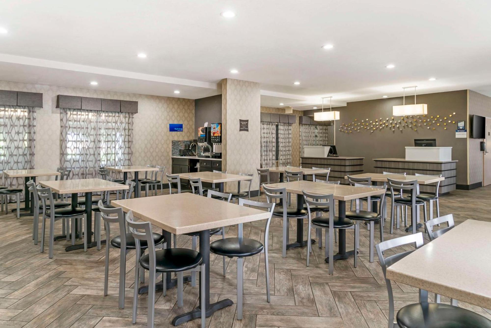 Best Western Beacon Inn Grand Haven Esterno foto