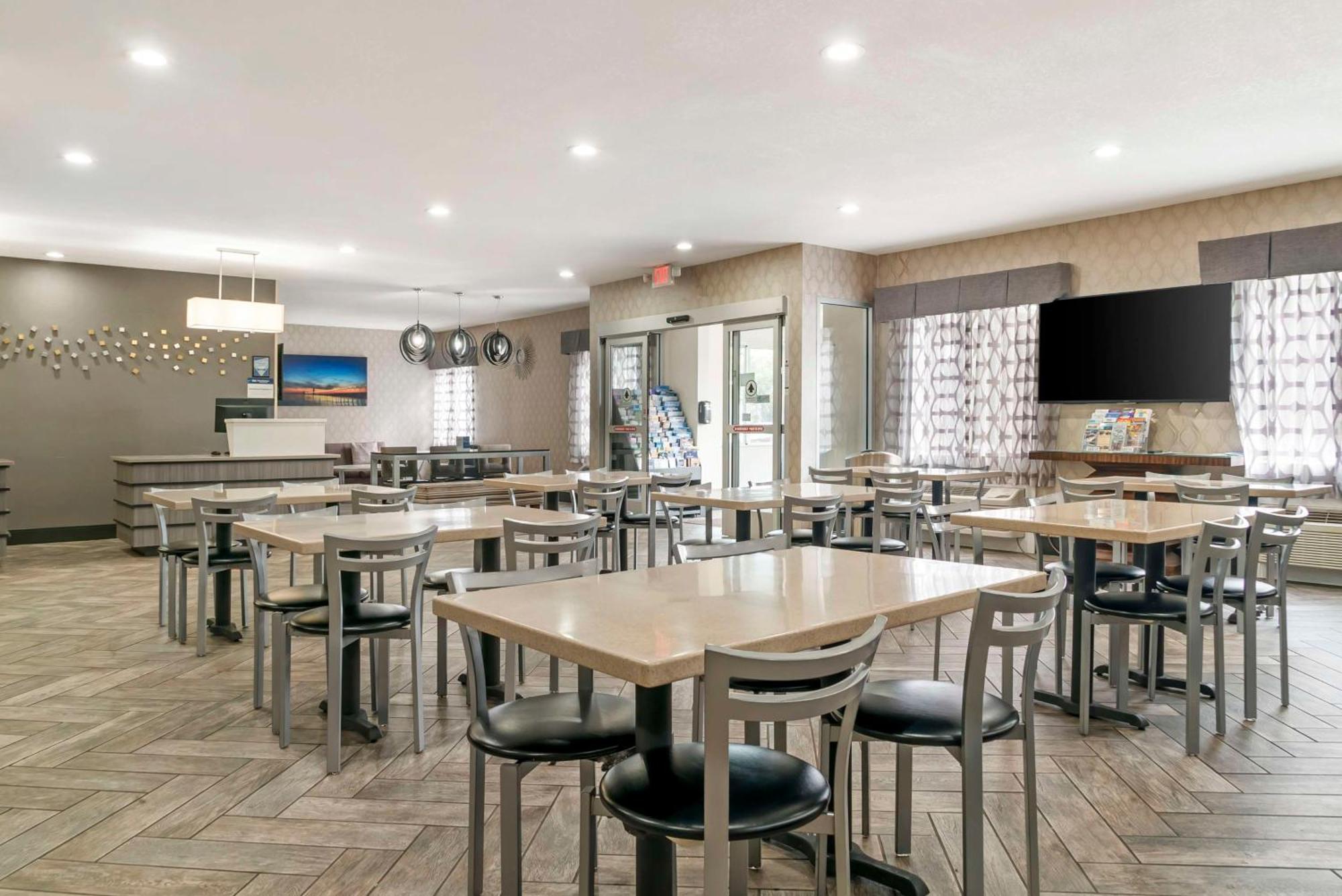 Best Western Beacon Inn Grand Haven Esterno foto