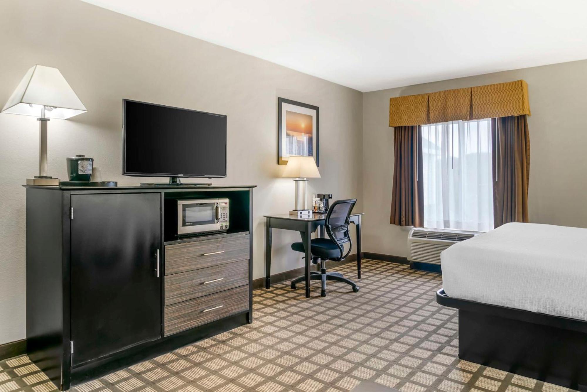 Best Western Beacon Inn Grand Haven Esterno foto